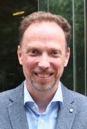 Dr. Patrick Lauwers
